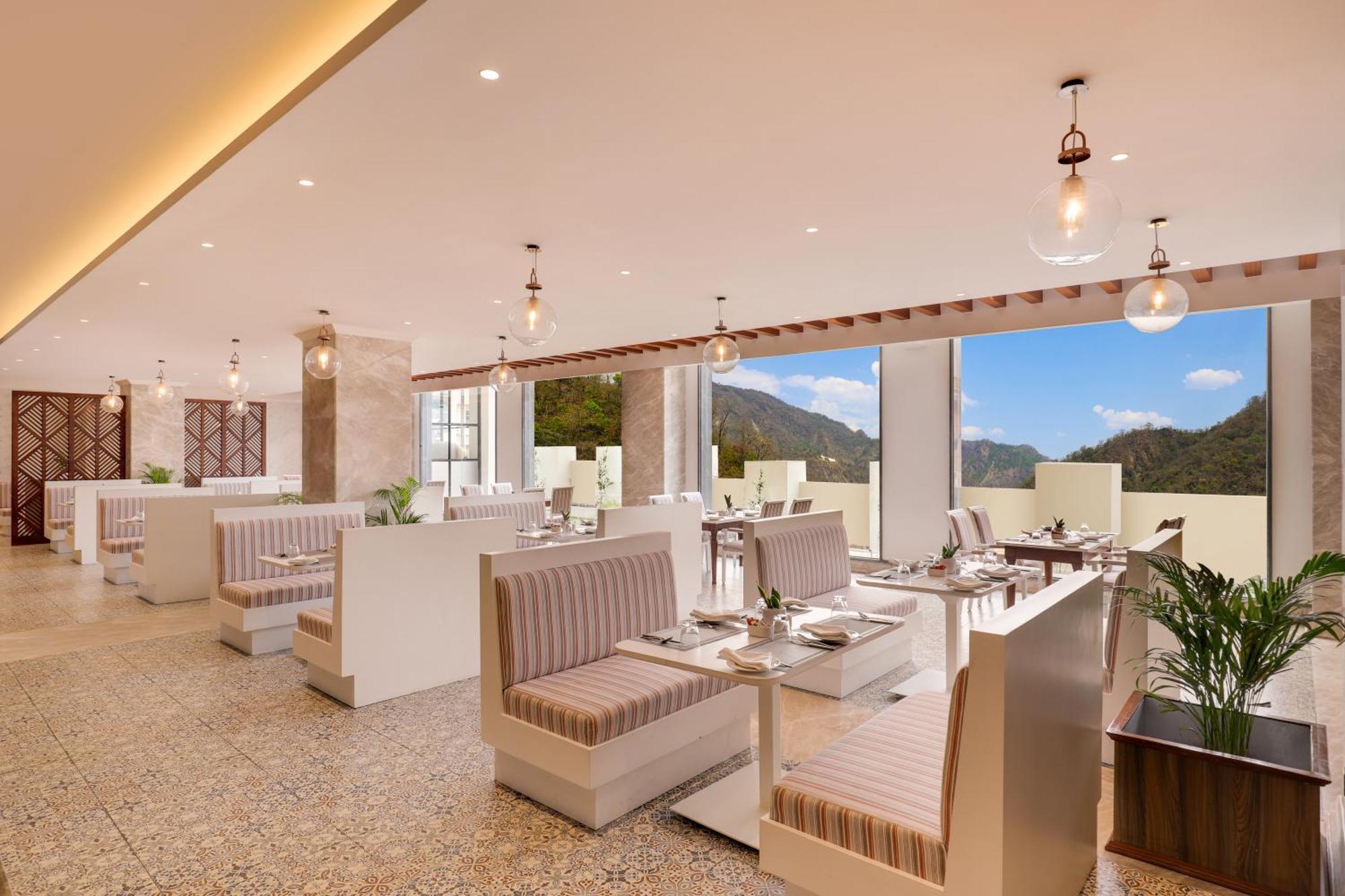Lemon Tree Premier Budhanilkantha Kathmandu, Nepal المظهر الخارجي الصورة